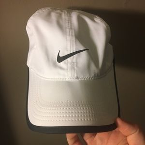 Women’s Nike hat